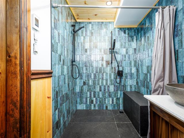 Salle de bains attenante à la CCP