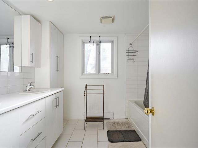 Quadruplex à vendre, Montréal (Ahuntsic-Cartierville)