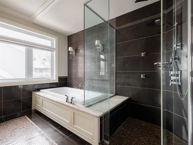 Salle de bains attenante à la CCP