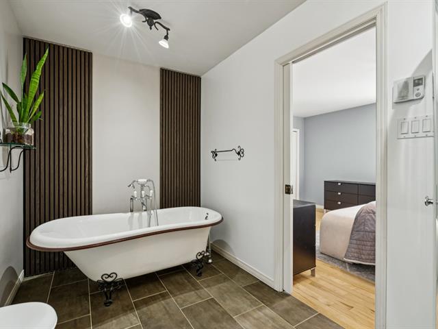 Salle de bains attenante à la CCP