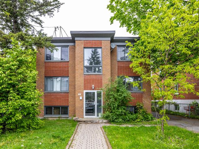 house for sale Laval (Chomedey)