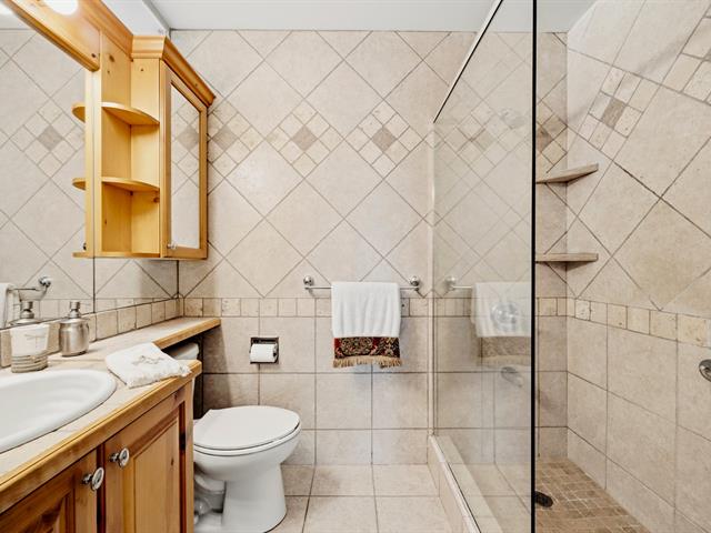 Salle de bains attenante à la CCP
