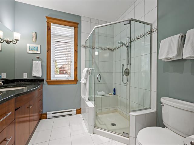 Salle de bains attenante à la CCP