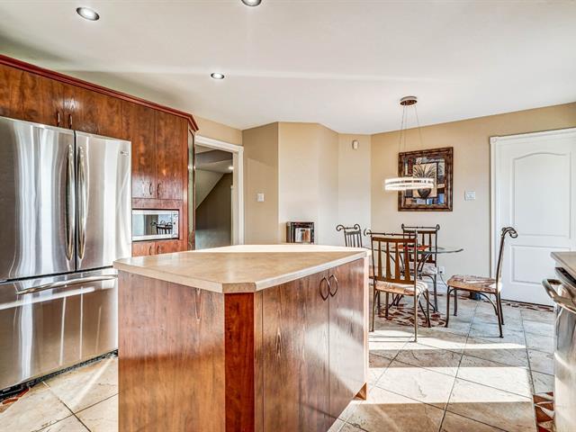 Two or more storey sold, Saint-Philippe