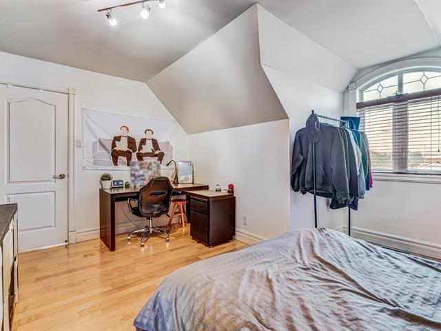 Two or more storey sold, Saint-Philippe
