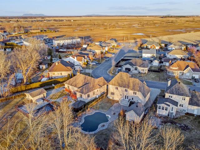Two or more storey sold, Saint-Philippe