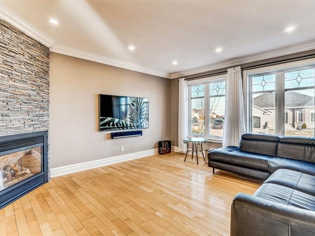Two or more storey sold, Saint-Philippe