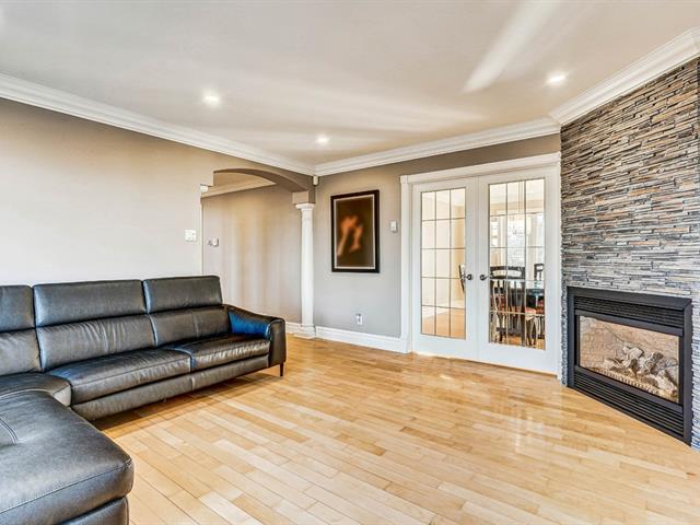 Two or more storey sold, Saint-Philippe