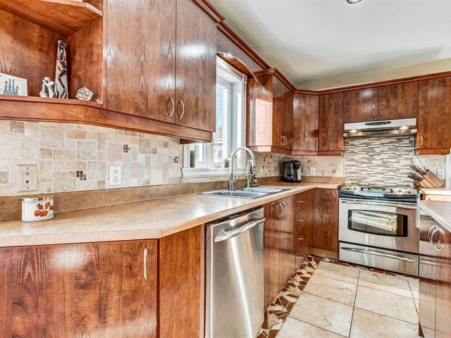 Two or more storey sold, Saint-Philippe