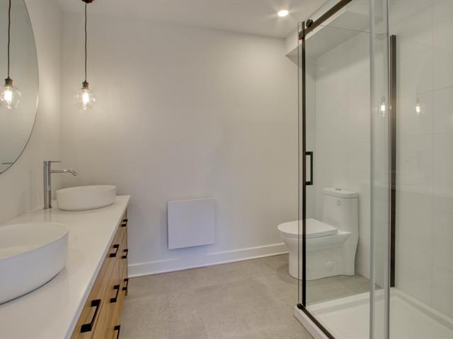 Ensuite bathroom