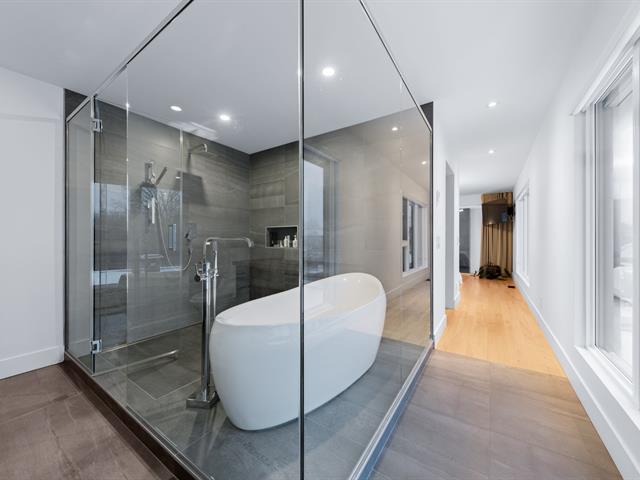 Salle de bains attenante à la CCP