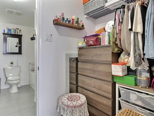 Walk-in closet