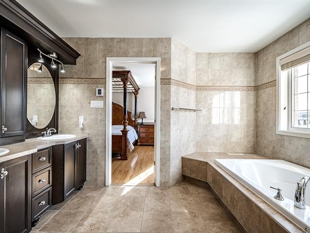 Salle de bains attenante à la CCP