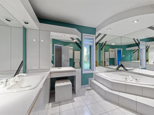 Salle de bains attenante à la CCP