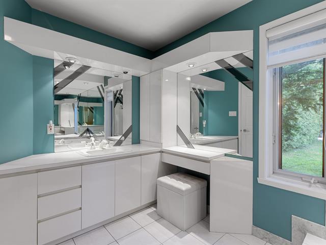 Salle de bains attenante à la CCP