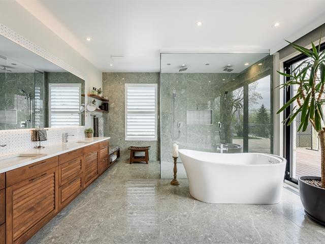Salle de bains attenante à la CCP