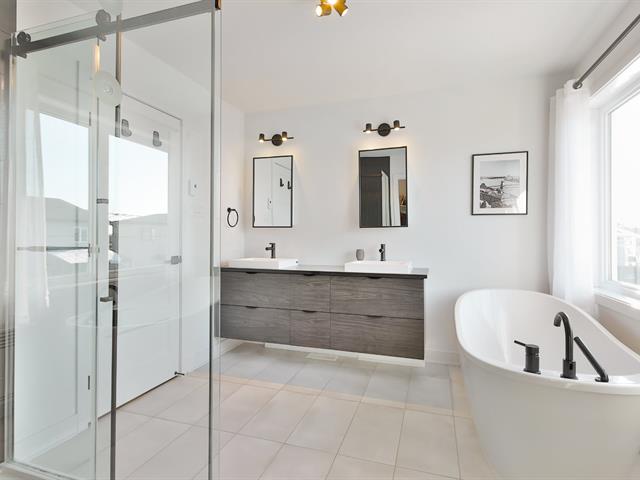 Salle de bains attenante à la CCP