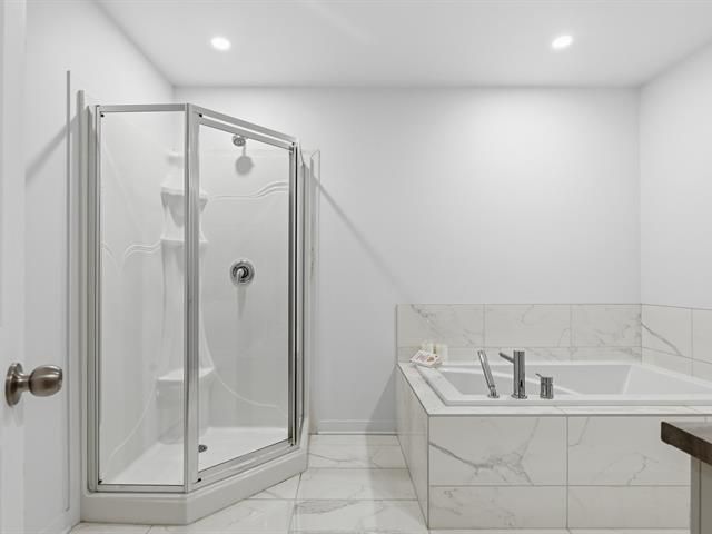 Salle de bains attenante à la CCP