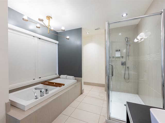 Salle de bains attenante à la CCP