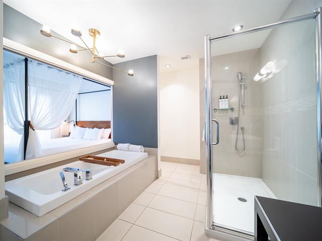 Salle de bains attenante à la CCP