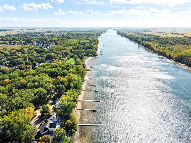 Vue sur l'eau