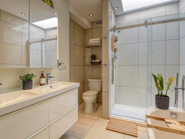 Salle de bains attenante à la CCP