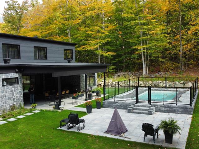 Maison à étages à vendre, Magog