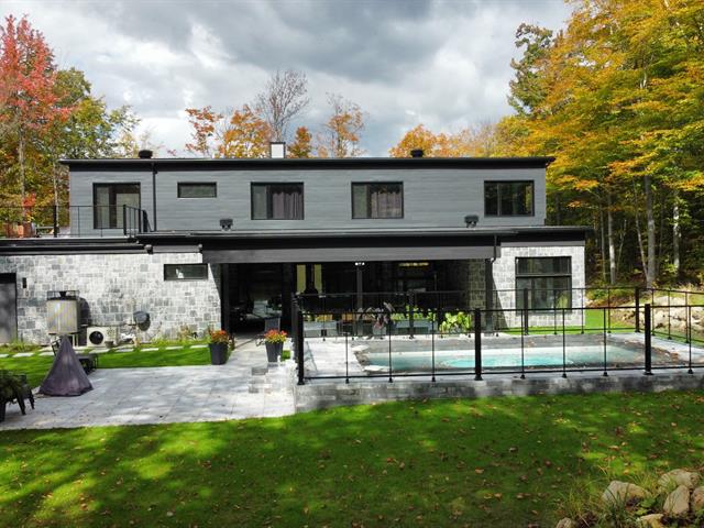 Maison à étages à vendre, Magog