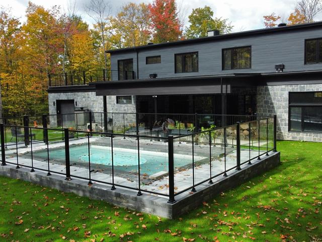 Maison à étages à vendre, Magog