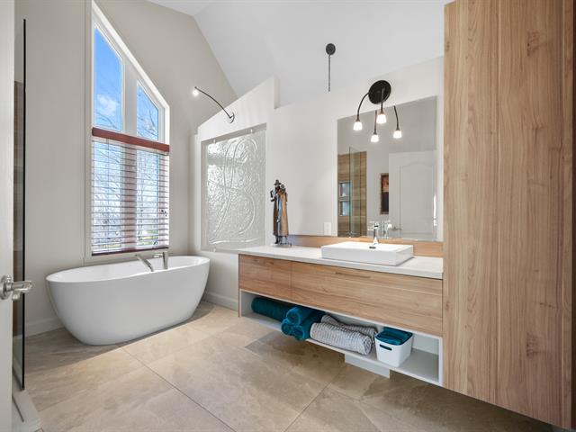 Salle de bains attenante à la CCP