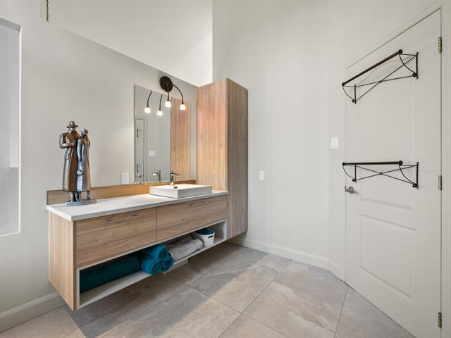 Salle de bains attenante à la CCP