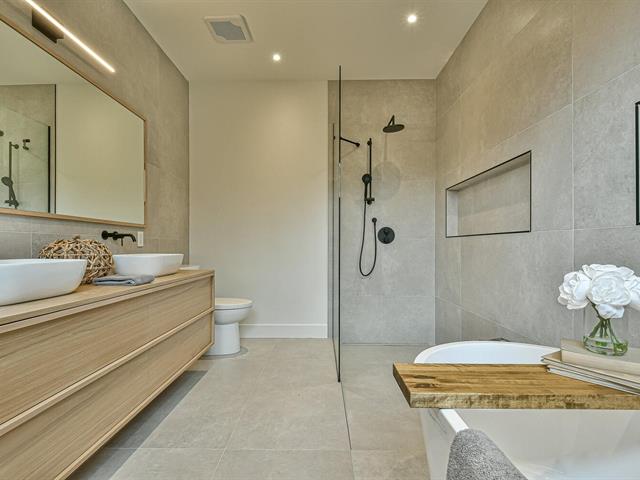 Salle de bains attenante à la CCP