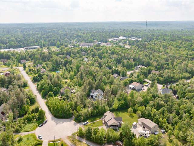 Accès au plan d'eau