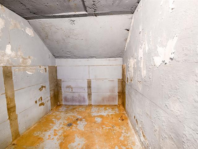 Cave/ chambre froide