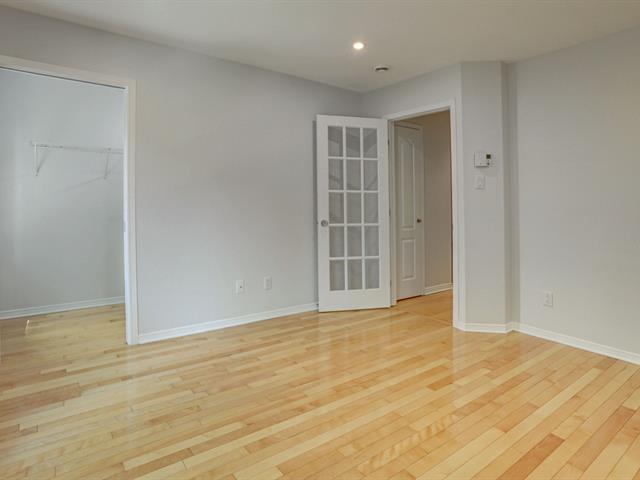 Maison à étages à vendre, Montréal (Saint-Laurent)