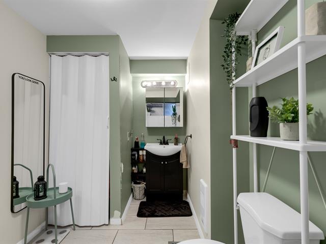 Triplex à vendre, Montréal (Anjou)