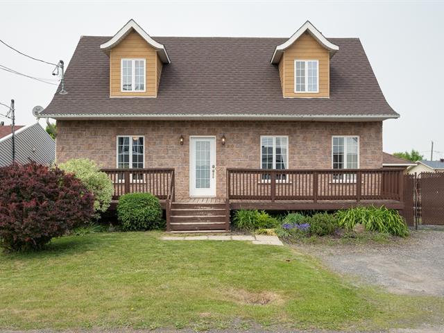 Maison à un étage et demi à vendre, Saint-Zotique