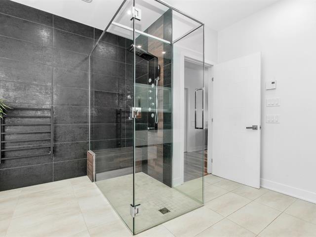 Salle de bains attenante à la CCP