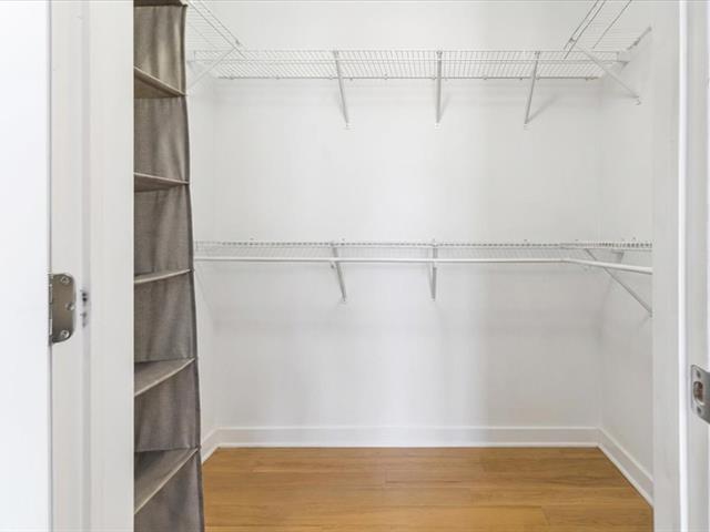 Walk-in closet