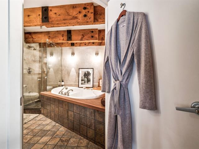 Salle de bains attenante à la CCP