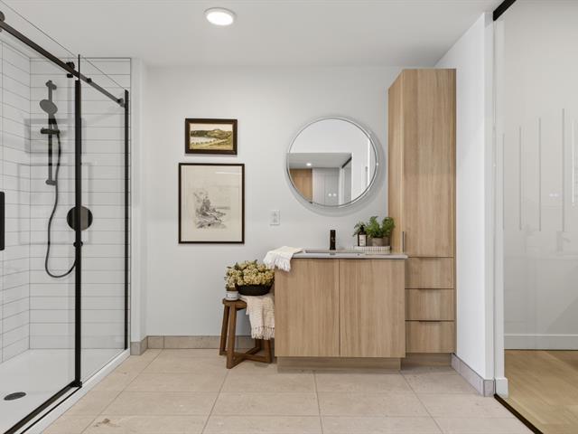 Location d'espace commercial/Bureau à louer, Kirkland