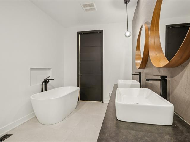Salle de bains attenante à la CCP
