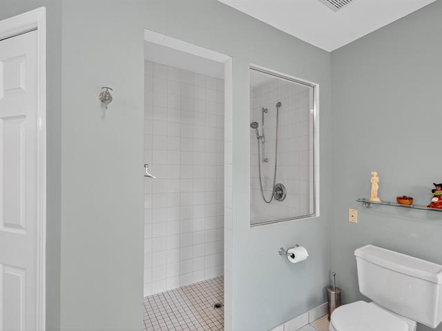 Salle de bains attenante à la CCP