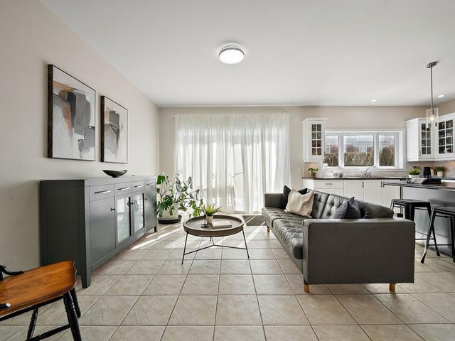 Two or more storey for sale, Montréal (Saint-Laurent)