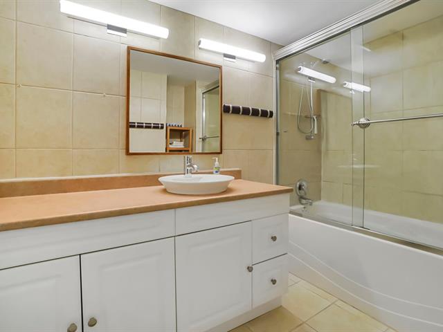 Salle de bains attenante à la CCP