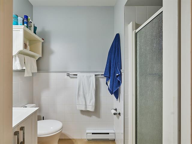 Ensuite bathroom