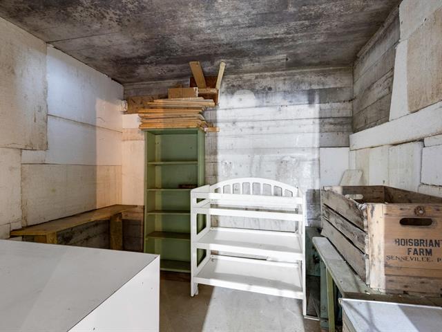 Cave/ chambre froide