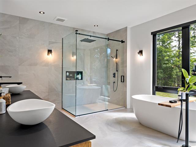 Salle de bains attenante à la CCP