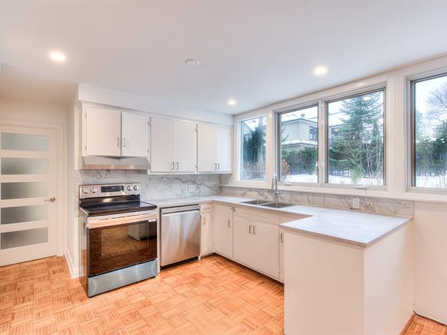 Maison à paliers multiples à louer, Beaconsfield