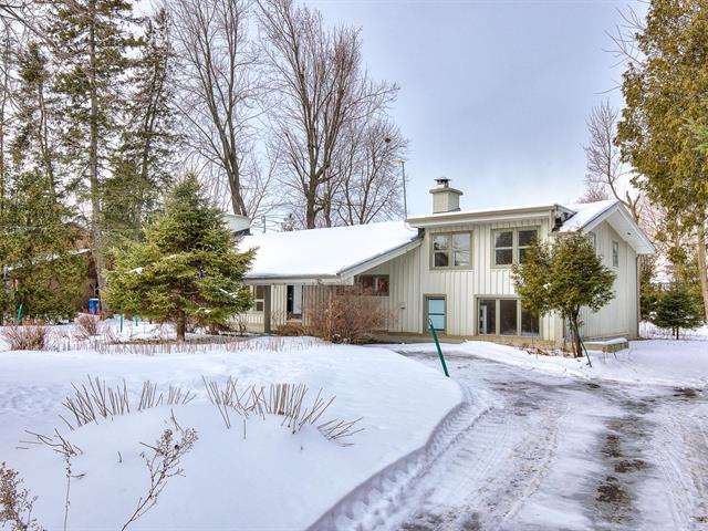 Maison à paliers multiples à louer, Beaconsfield